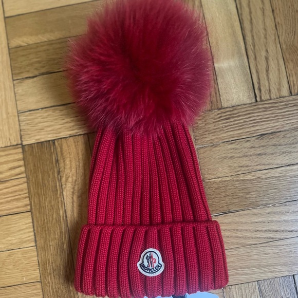 Moncler Scarlet Knit Hat with Pom-Pom - Picture 1 of 2